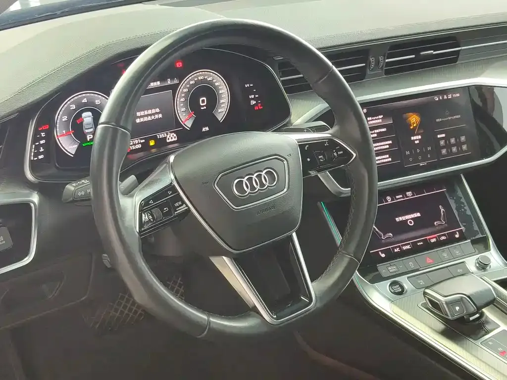Audi A6L — фото 8