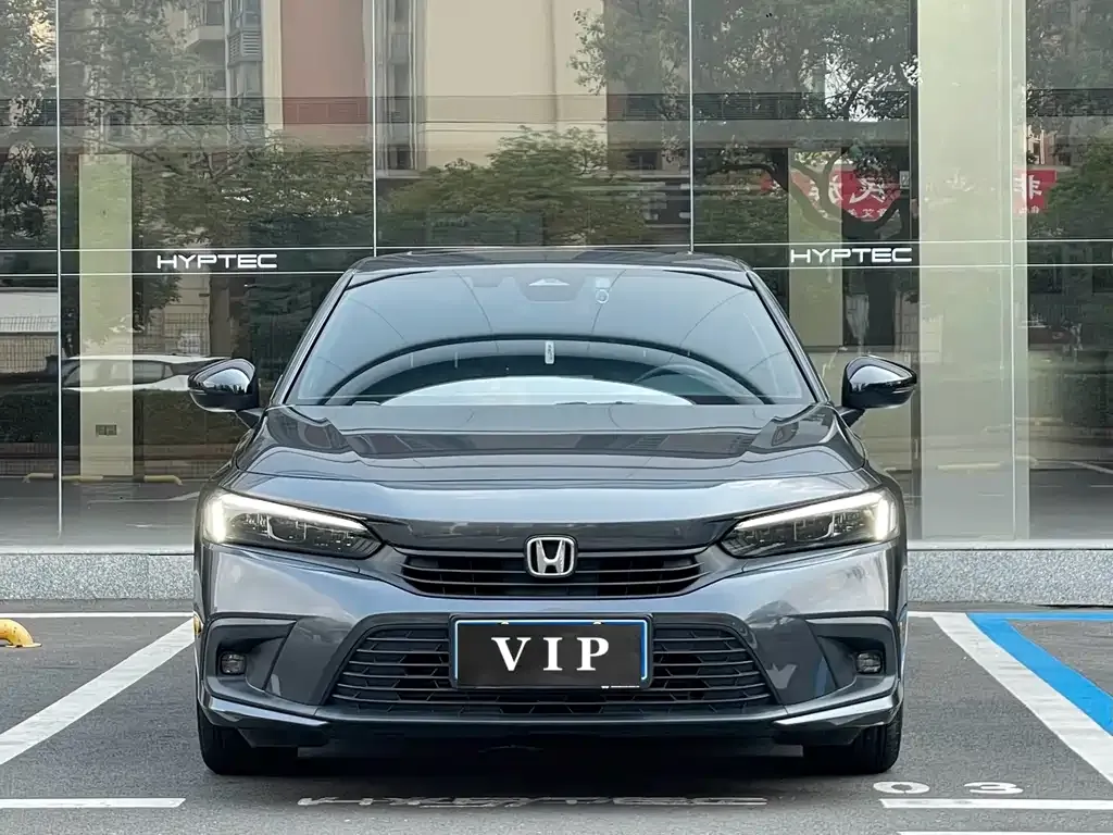 Honda Civic — фото 1