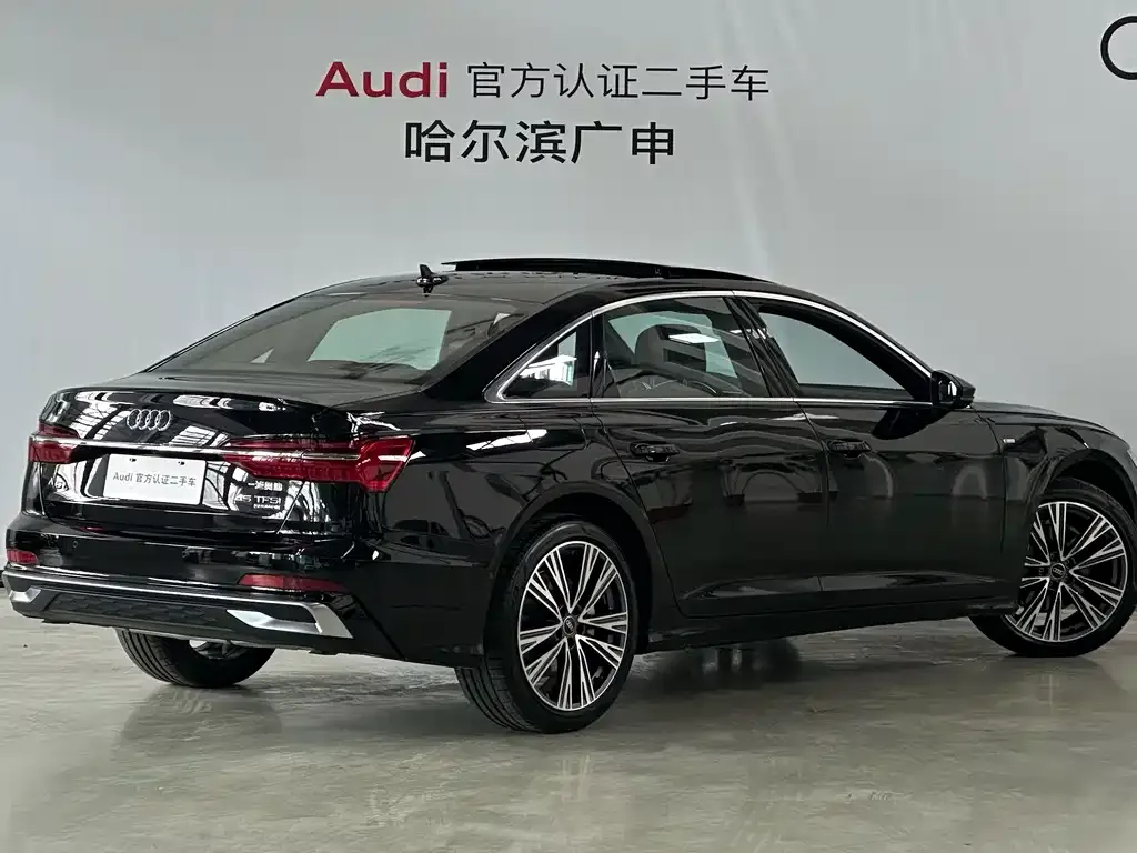 Audi A6L — фото 10