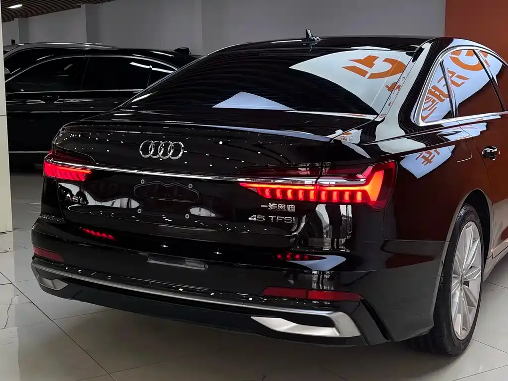 Audi A6L — фото 4