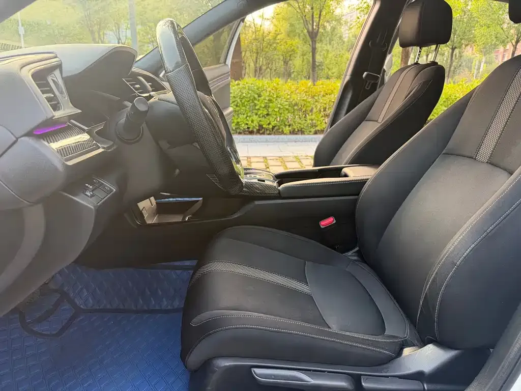 Honda Civic — фото 4