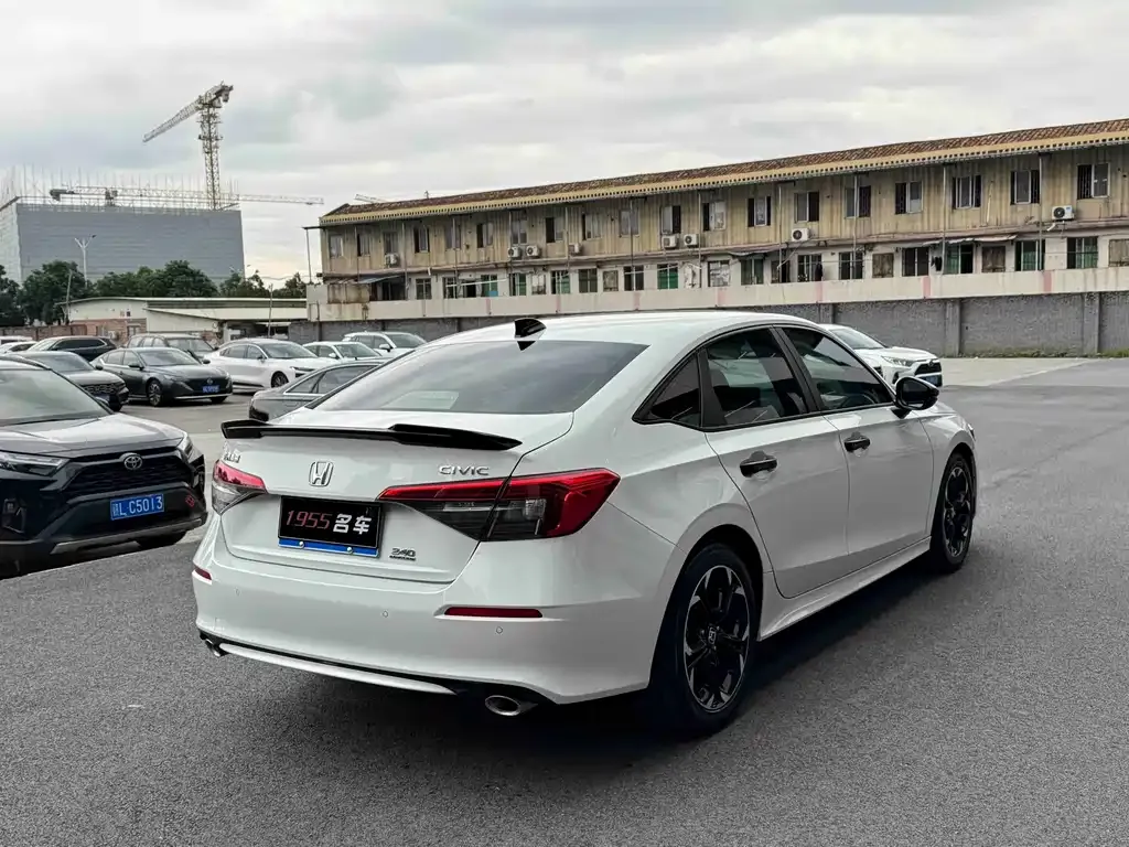 Honda Civic — фото 5