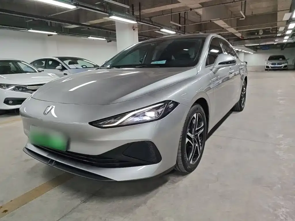 Roewe D7 — фото 1