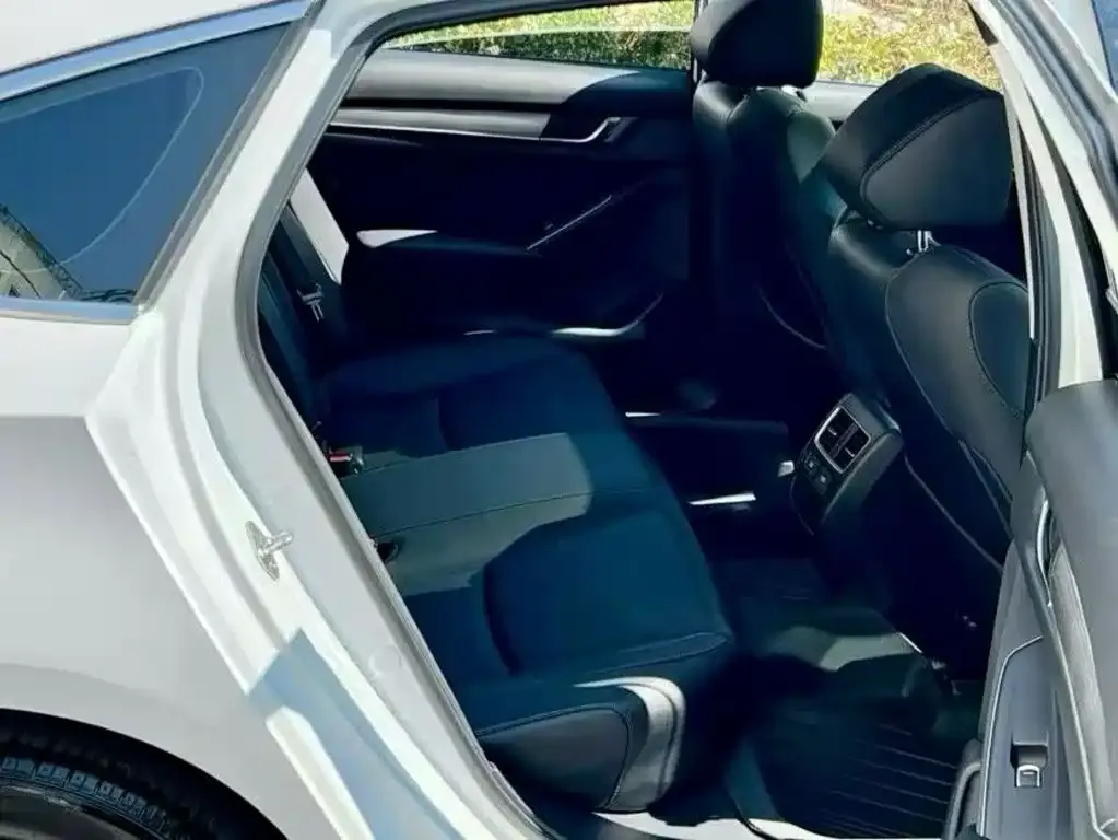 Honda Accord — фото 2