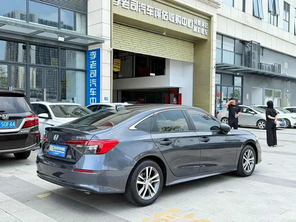 Honda Civic — фото 2