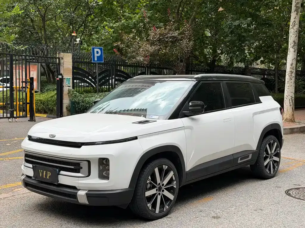 Geely Icon — фото 1
