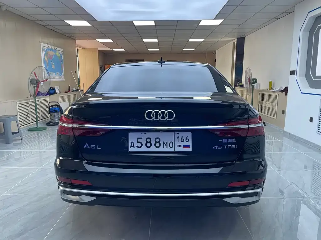 Audi A6L — фото 6
