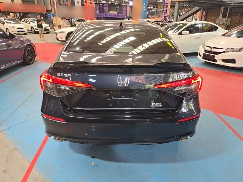 Honda Civic — фото 3