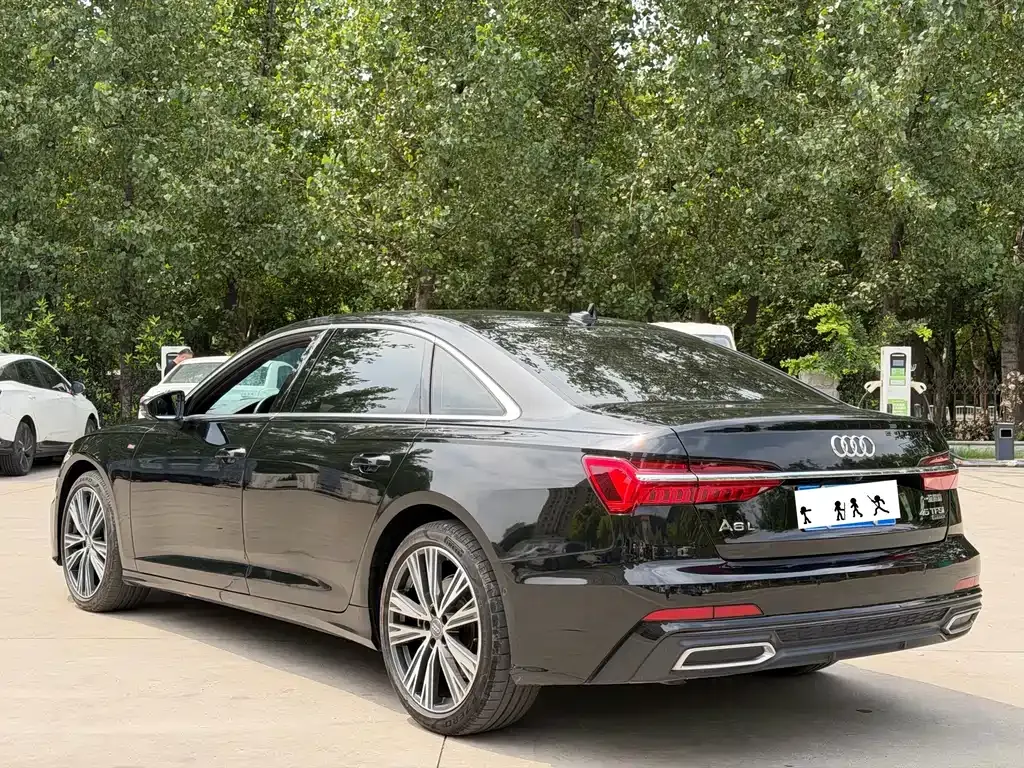 Audi A6L — фото 6