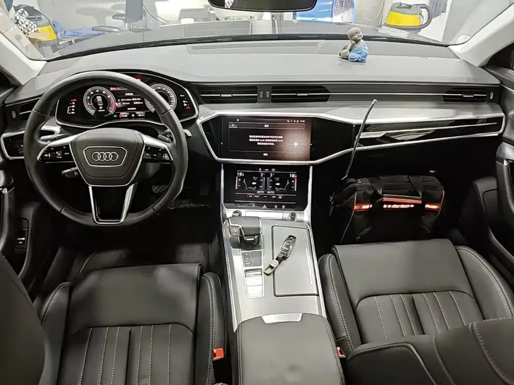 Audi A6L — фото 9