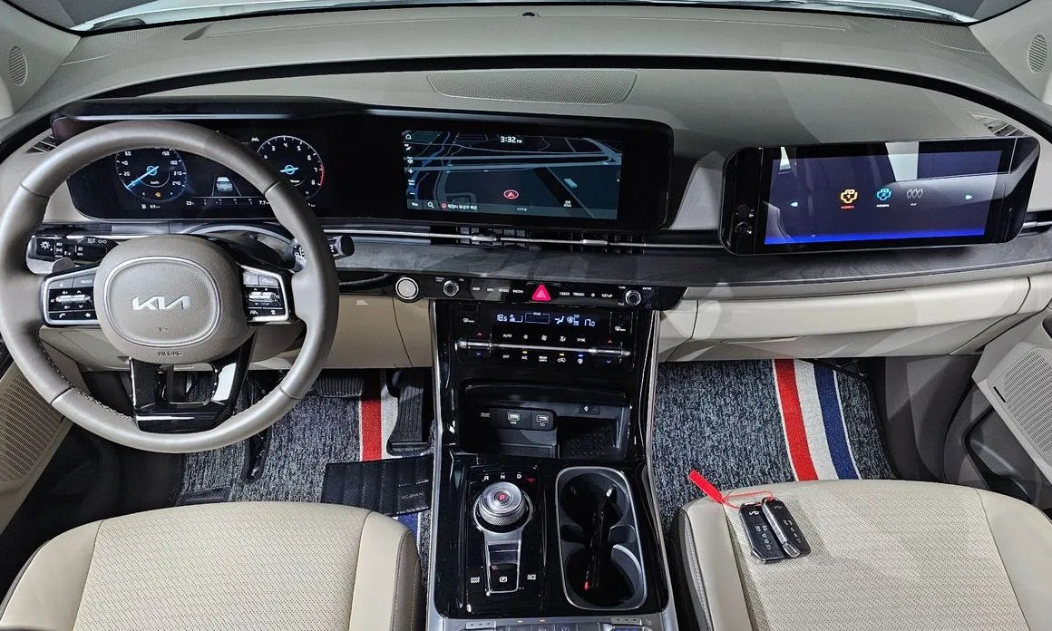 Kia Carnival — фото 10