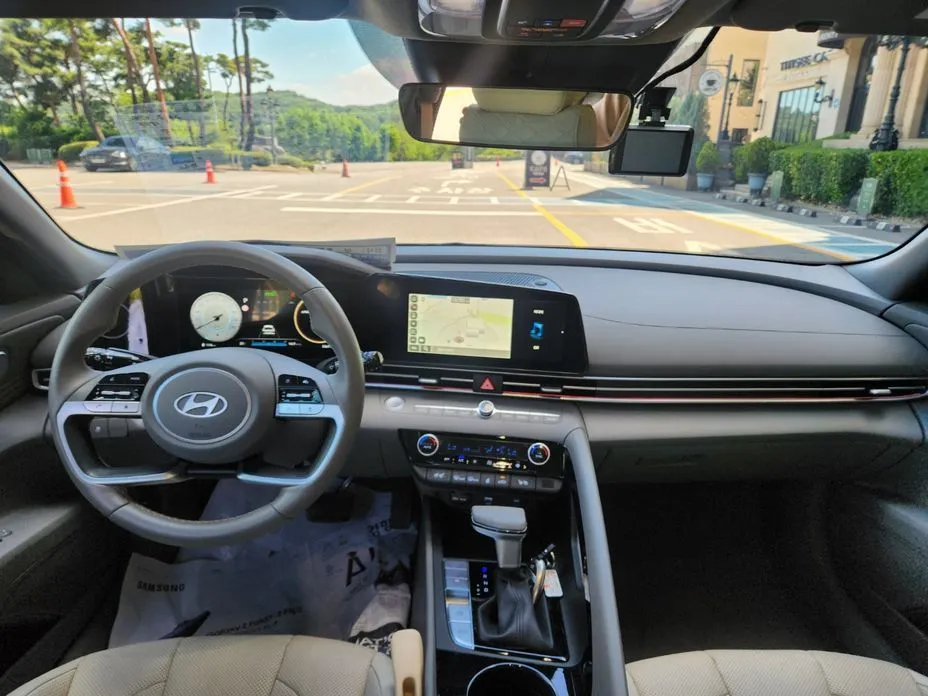 Hyundai AVANTE — фото 4