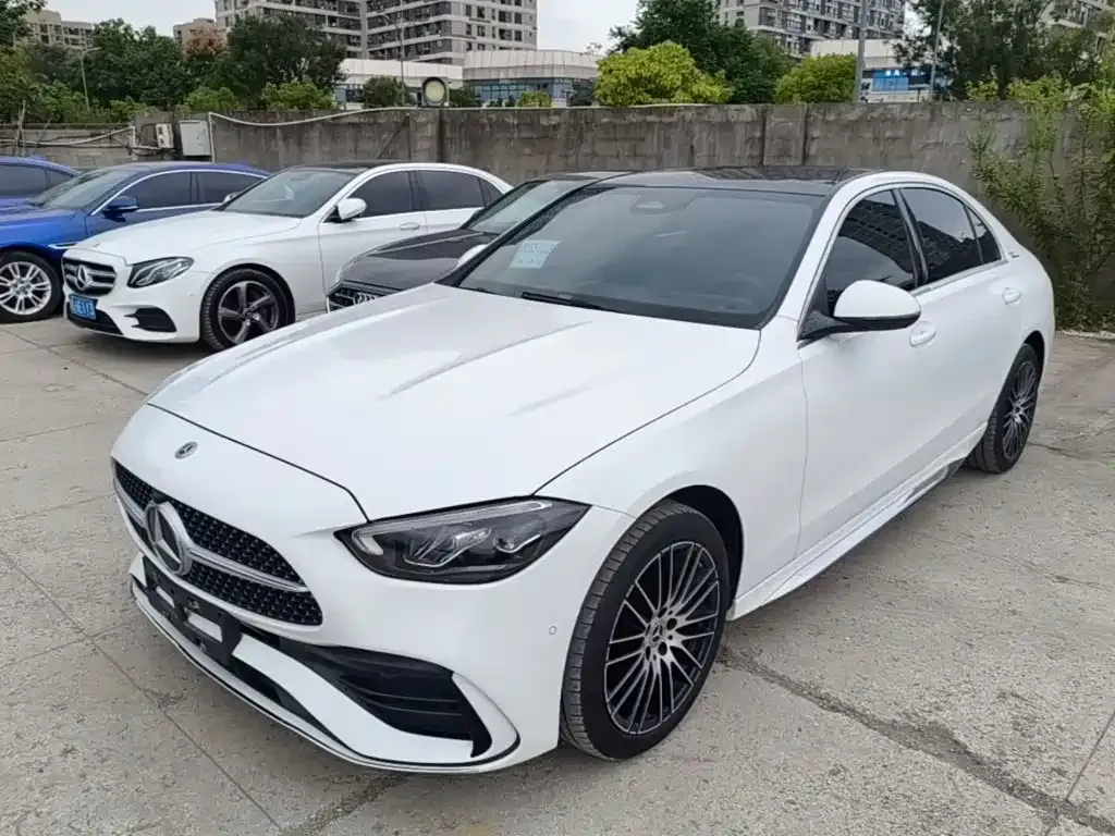 Mercedes-Benz C-Class — фото 1