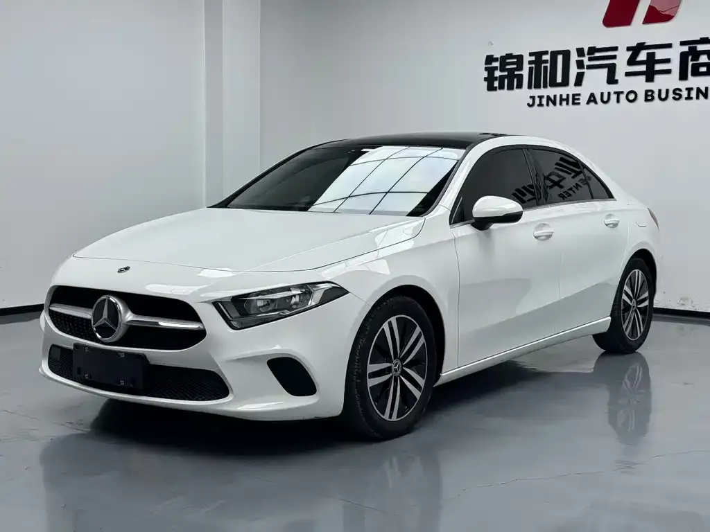 Mercedes-Benz A-Class — фото 1