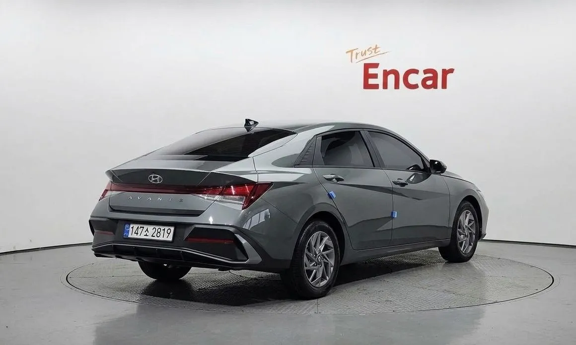 Hyundai AVANTE — фото 3