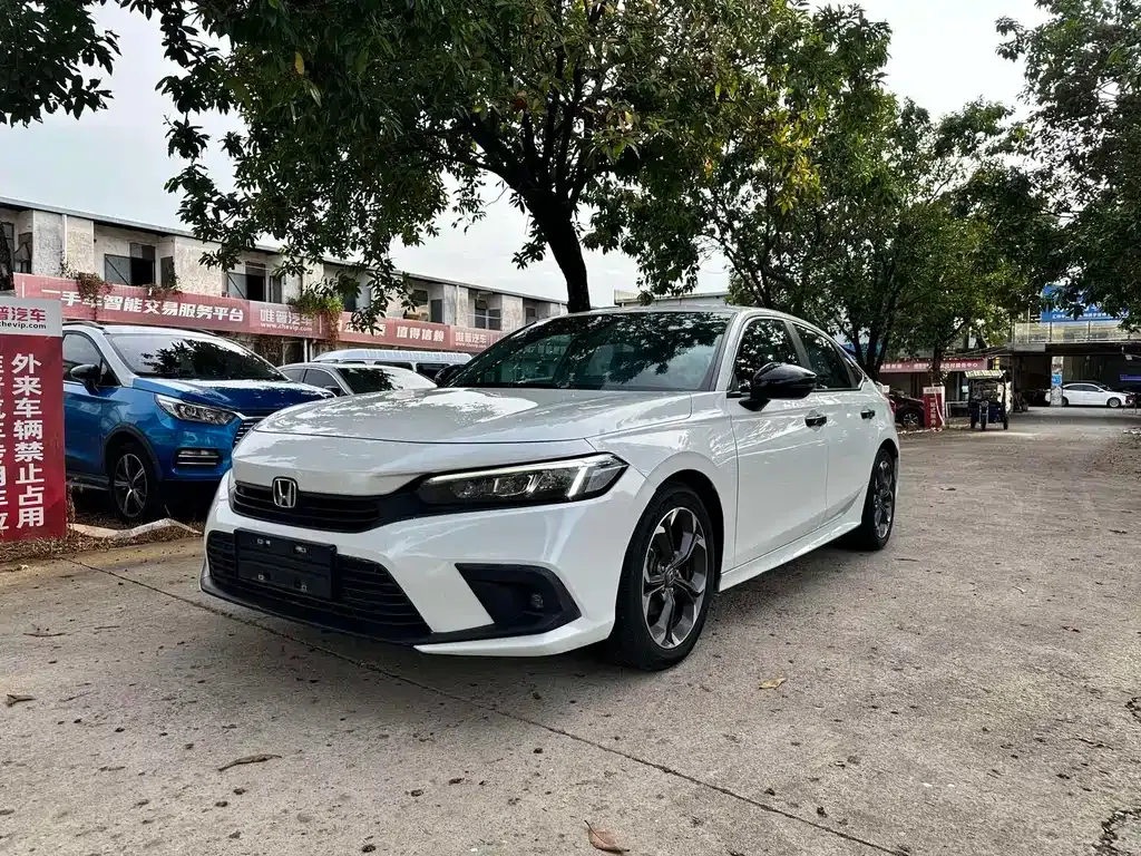 Honda Civic — фото 1