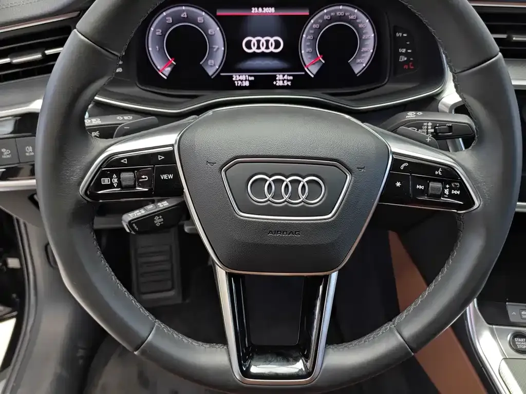 Audi A6L — фото 4