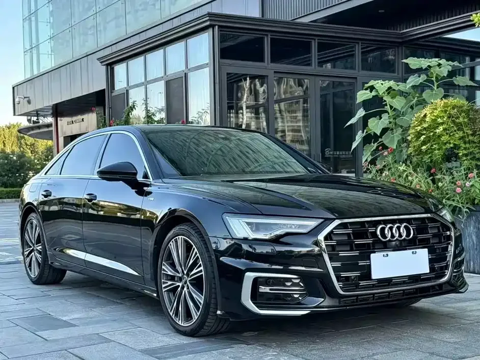 Audi A6L — фото 7