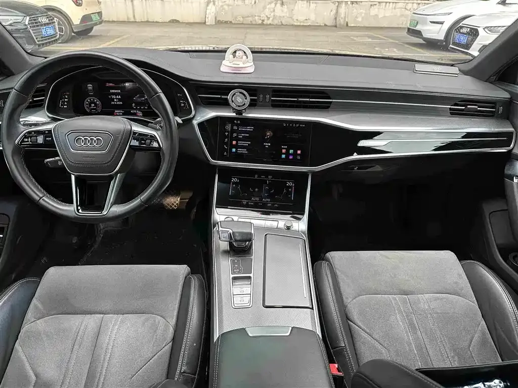 Audi A6L — фото 5