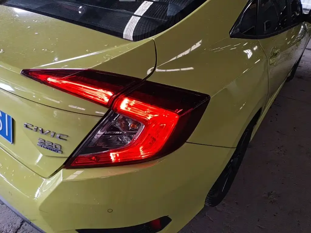 Honda Civic — фото 2