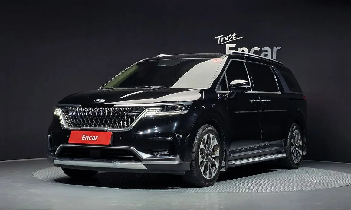 Kia Carnival — фото 1