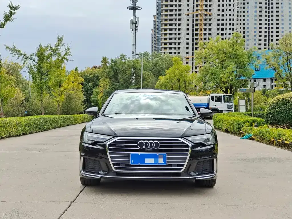 Audi A6L — фото 10