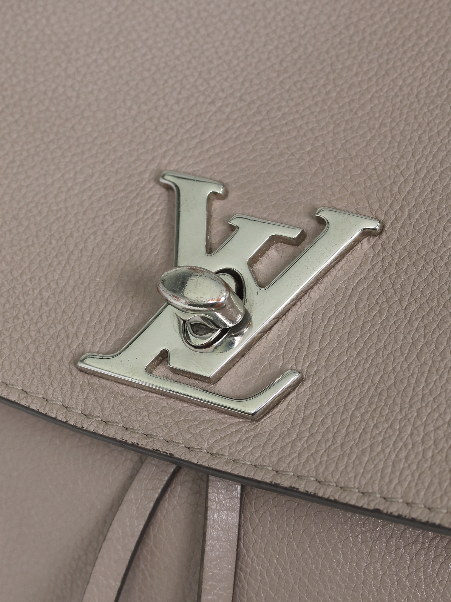 Louis Vuitton Lockme - Master