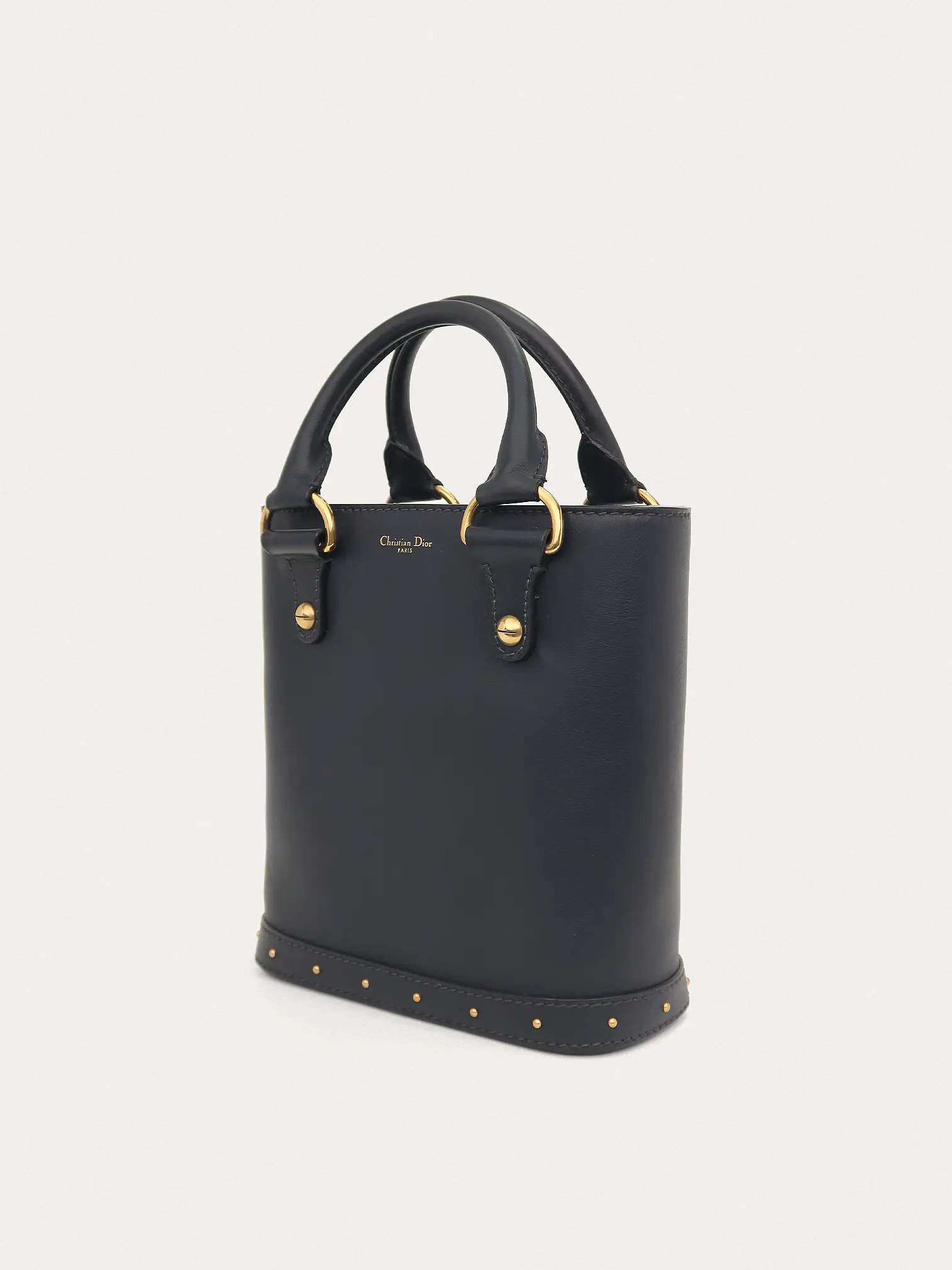 Dioravenue Bucket - Master