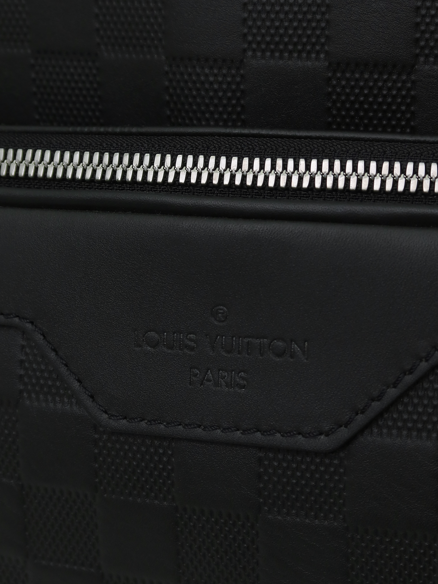 Louis Vuitton Campus - Master