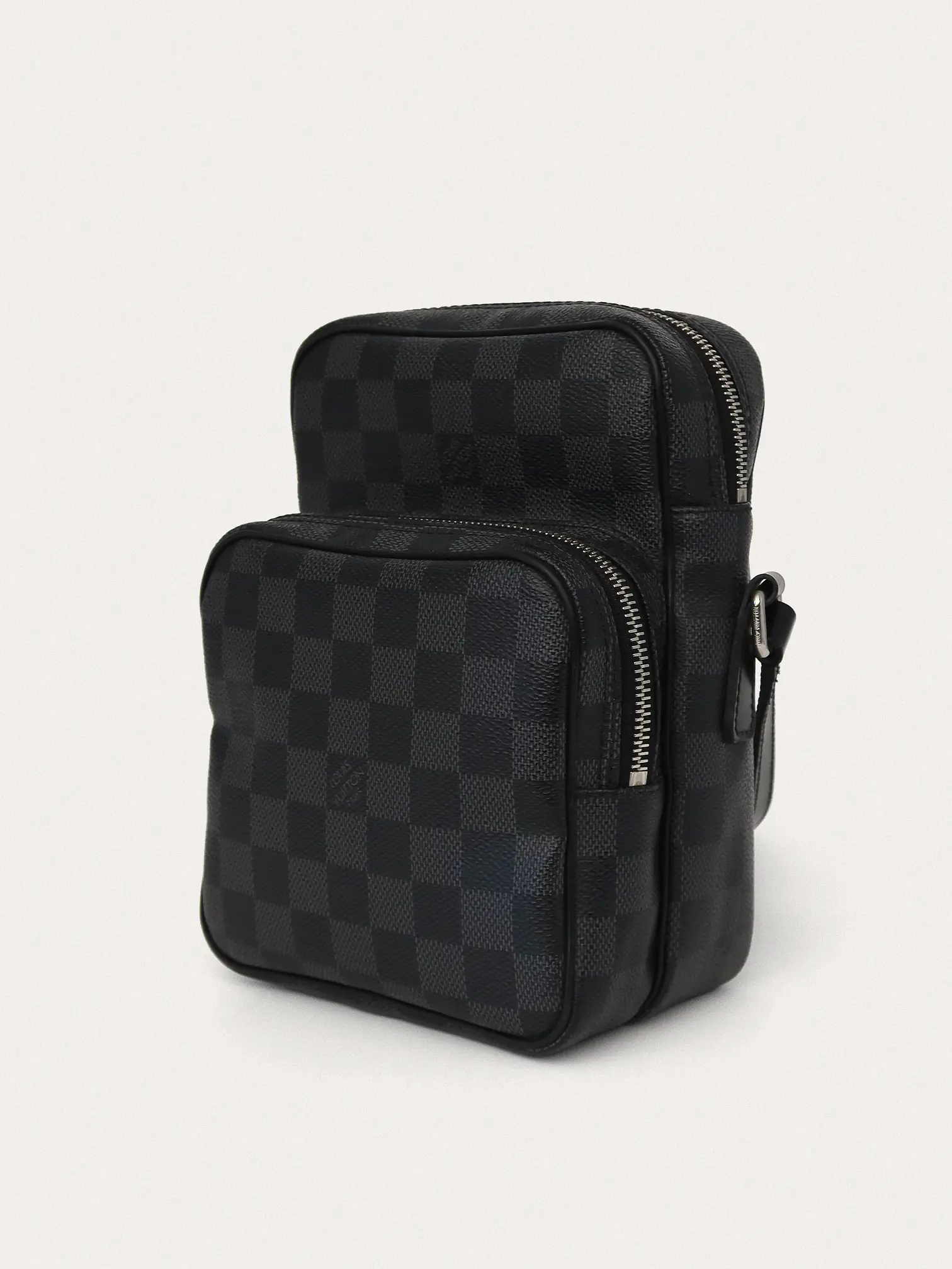 Louis Vuitton Rem Messenger Bag - Master