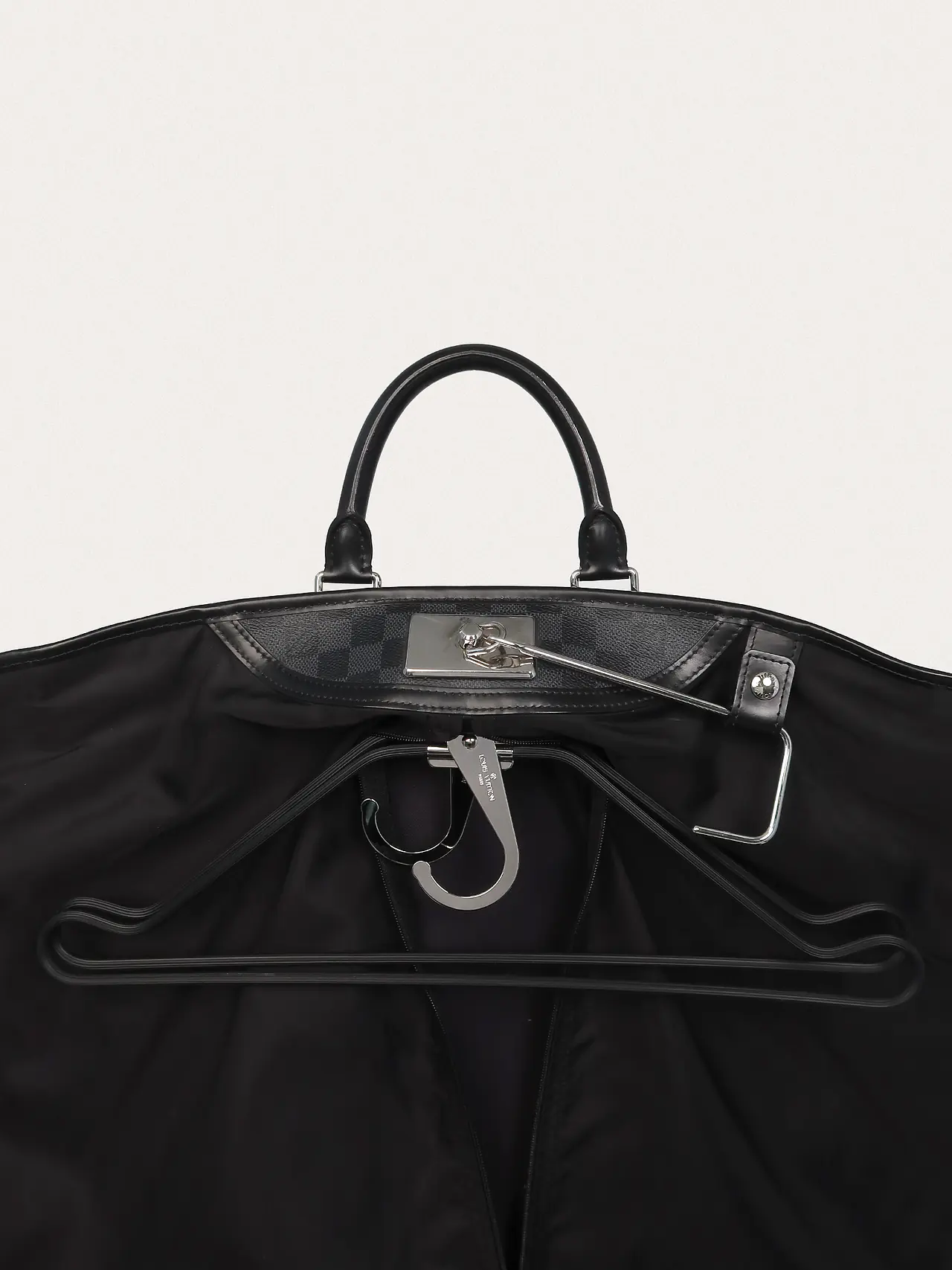 Louis Vuitton Garment Bag - Master