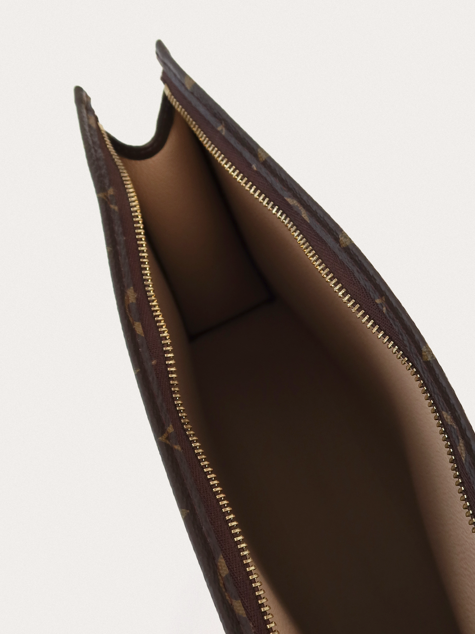 Louis Vuitton Pochette Voyage - Master