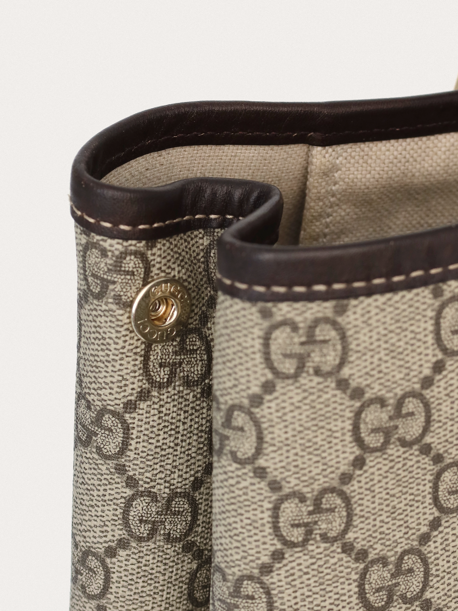 Gucci GG Supreme Tote Bag - Master