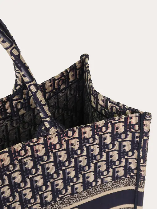 Book Tote Large - Master
