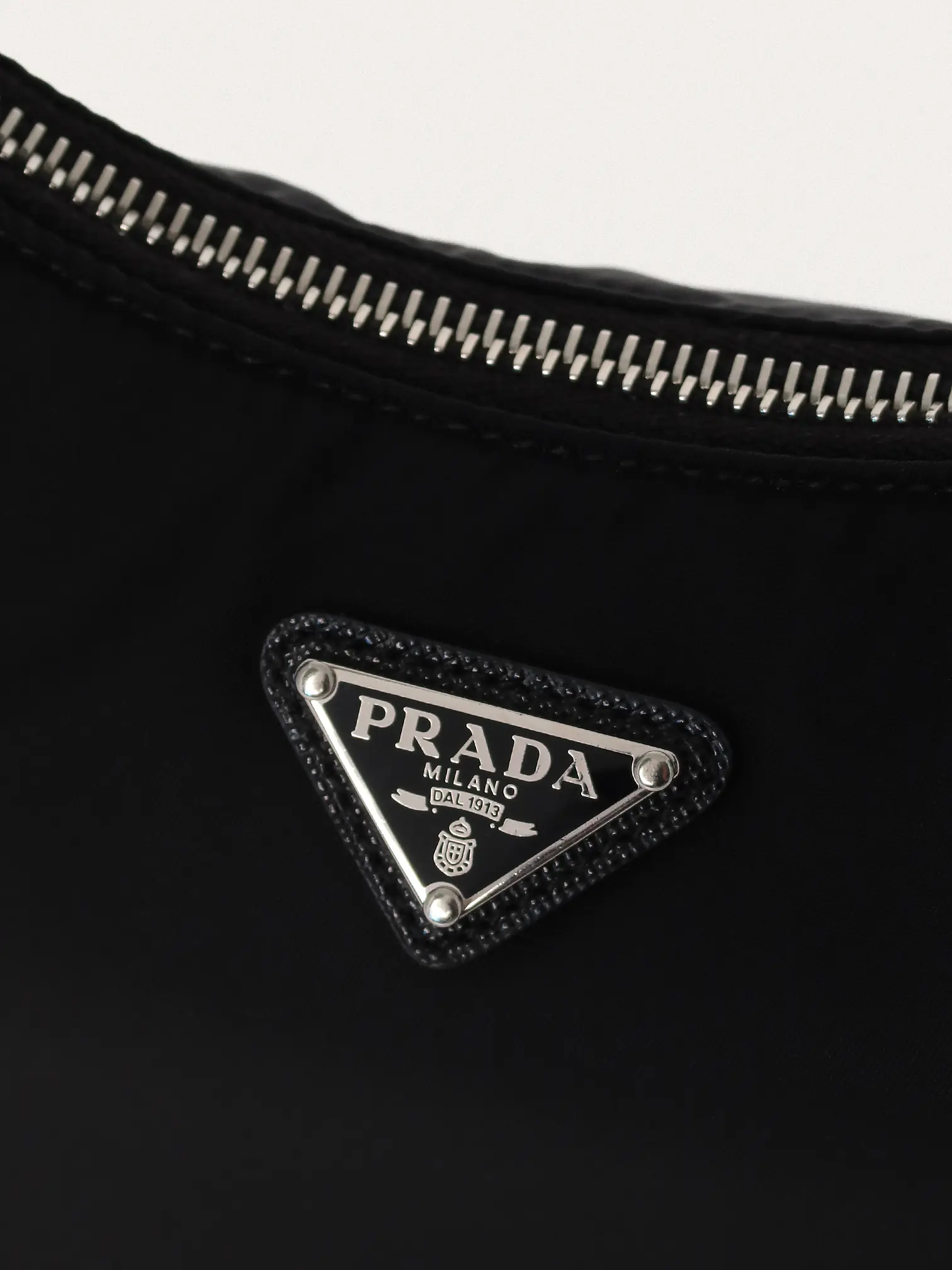 Prada Re-Edition 2005 Re-Nylon - Master