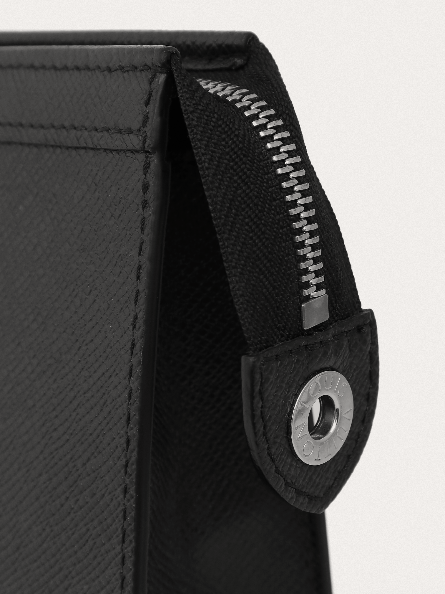 Louis Vuitton Pochette Voyage - Master