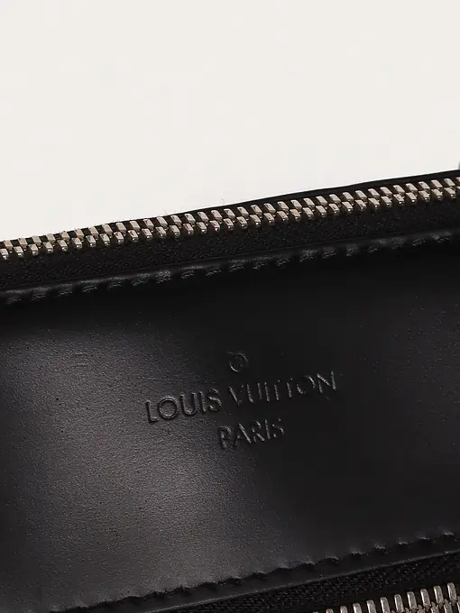 Louis Vuitton Porte Documents - Master