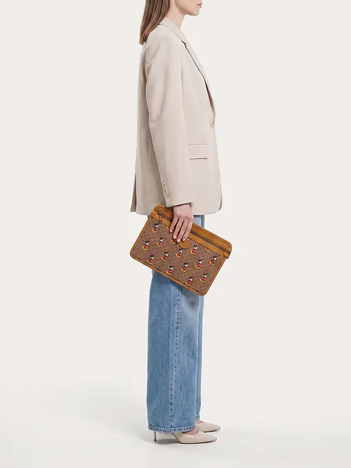 Gucci Disney Mini GG Supreme Clutch - Master
