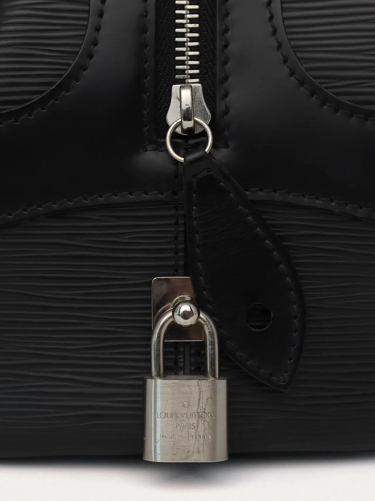Louis Vuitton Bowling Montaigne PM - Master