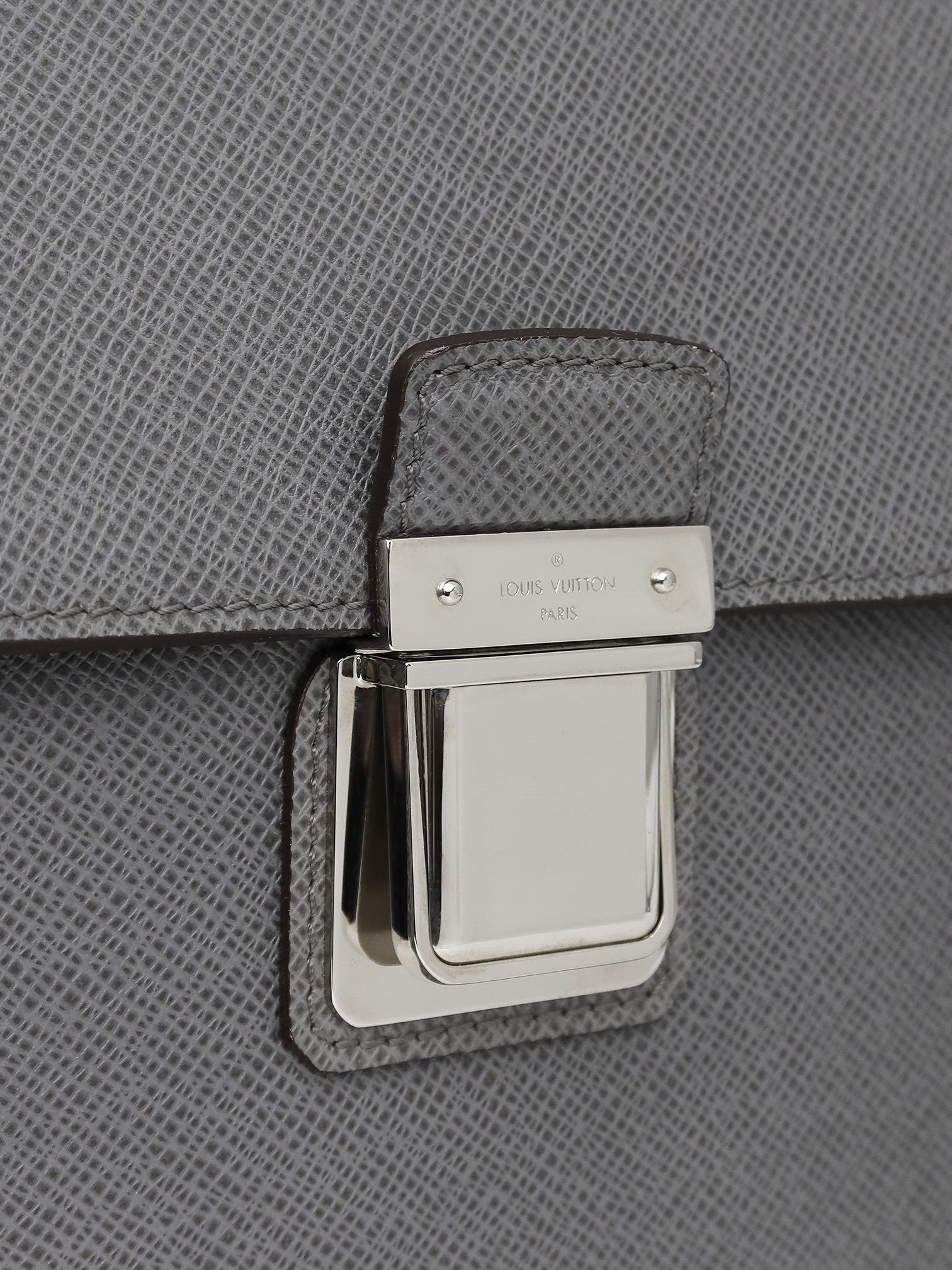 Louis Vuitton Vassili - Master