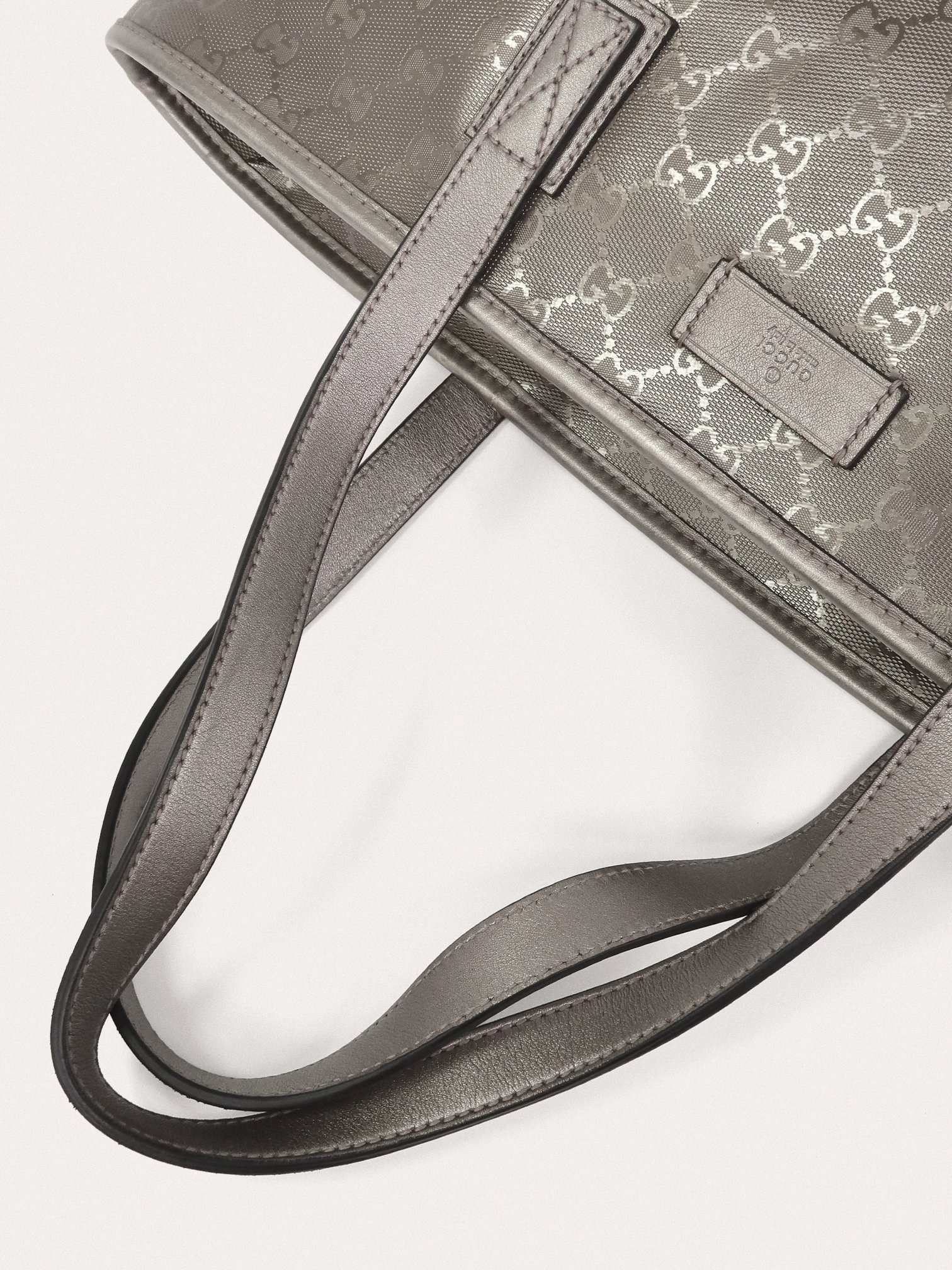Gucci GG Supreme Tote - Master
