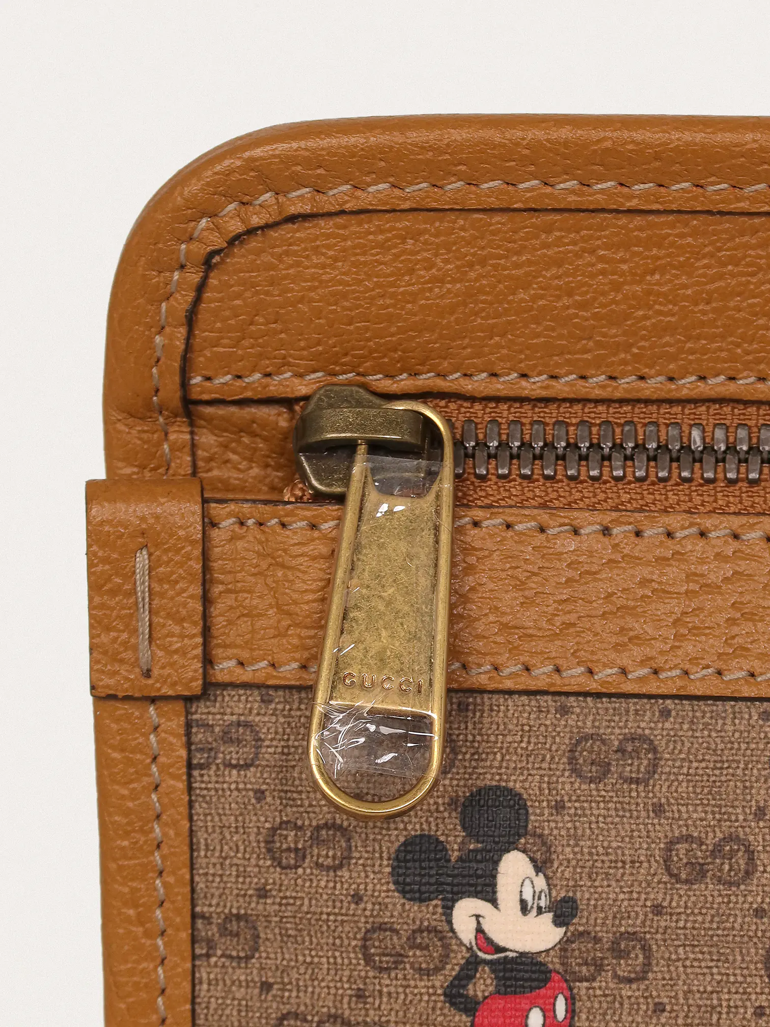 Gucci Disney Mini GG Supreme Clutch - Master