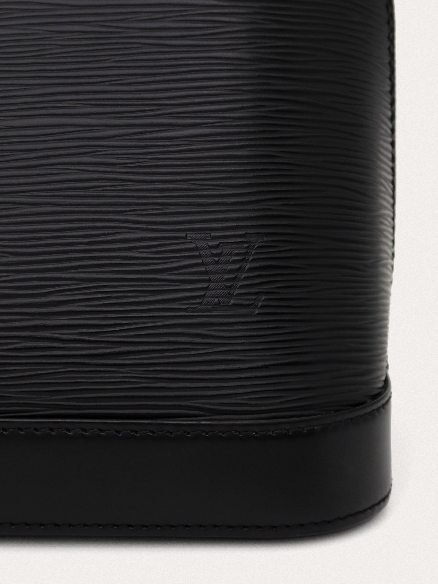 Louis Vuitton Alma PM - Master