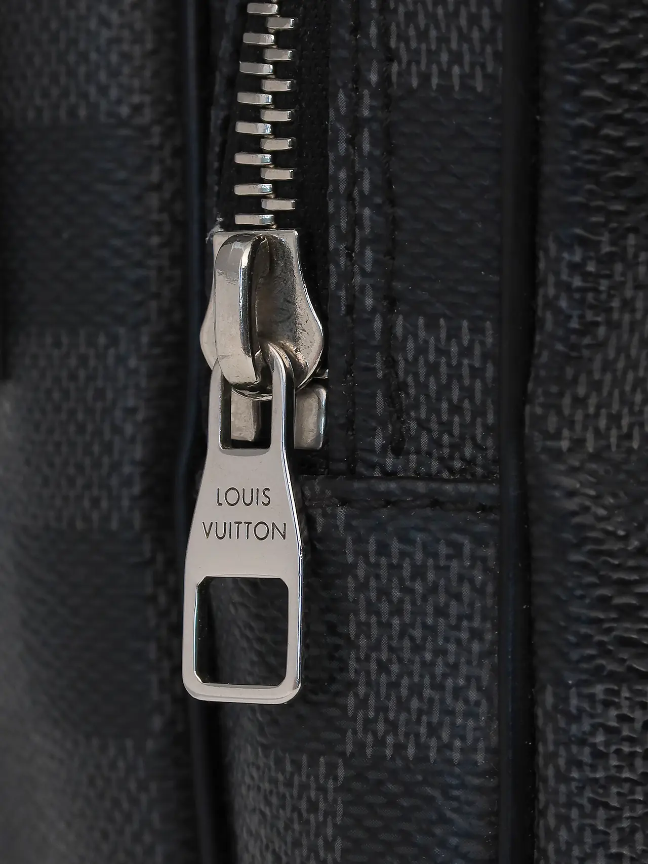 Louis Vuitton Rem Messenger Bag - Master