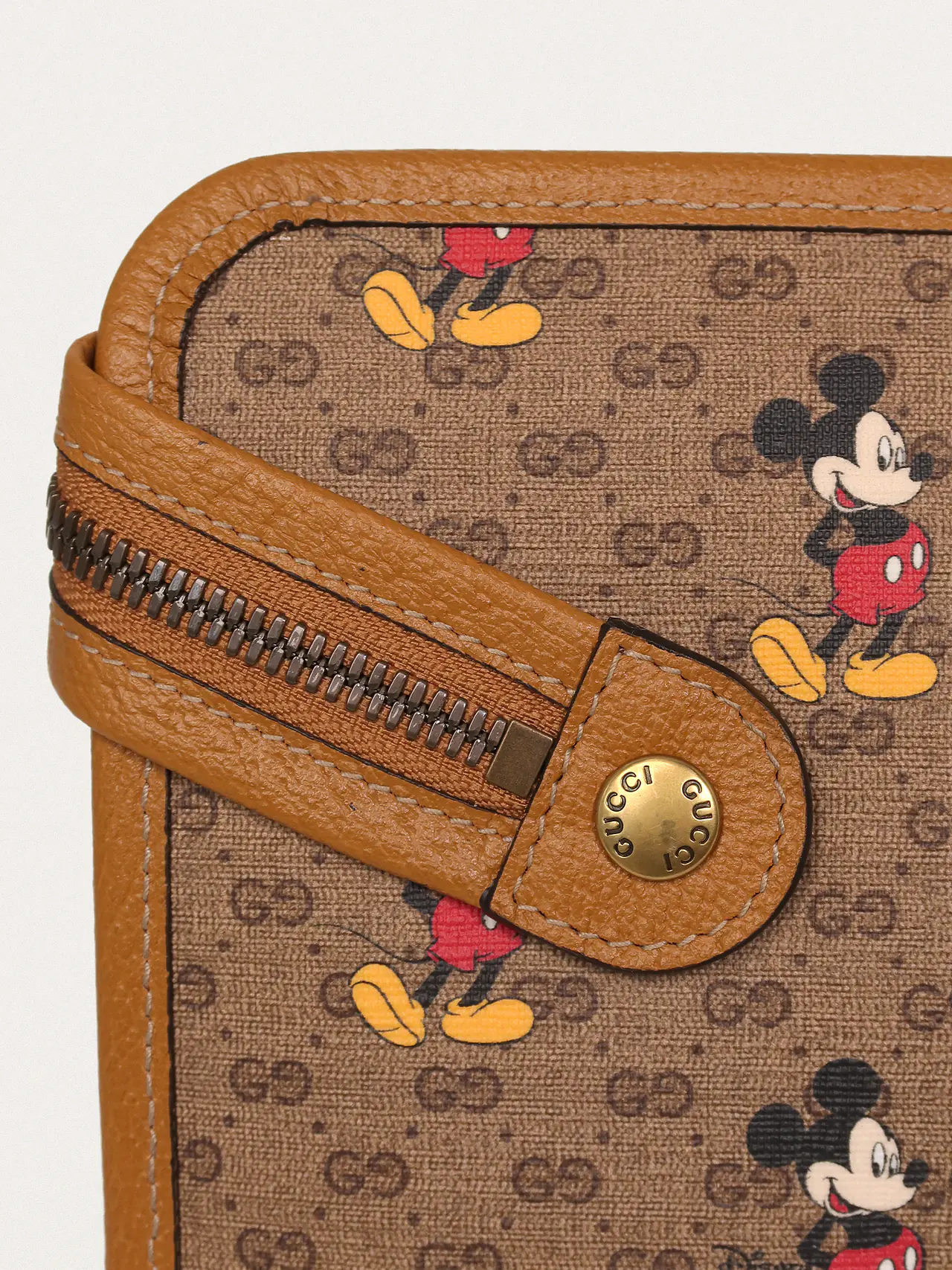 Gucci Disney Mini GG Supreme Clutch - Master