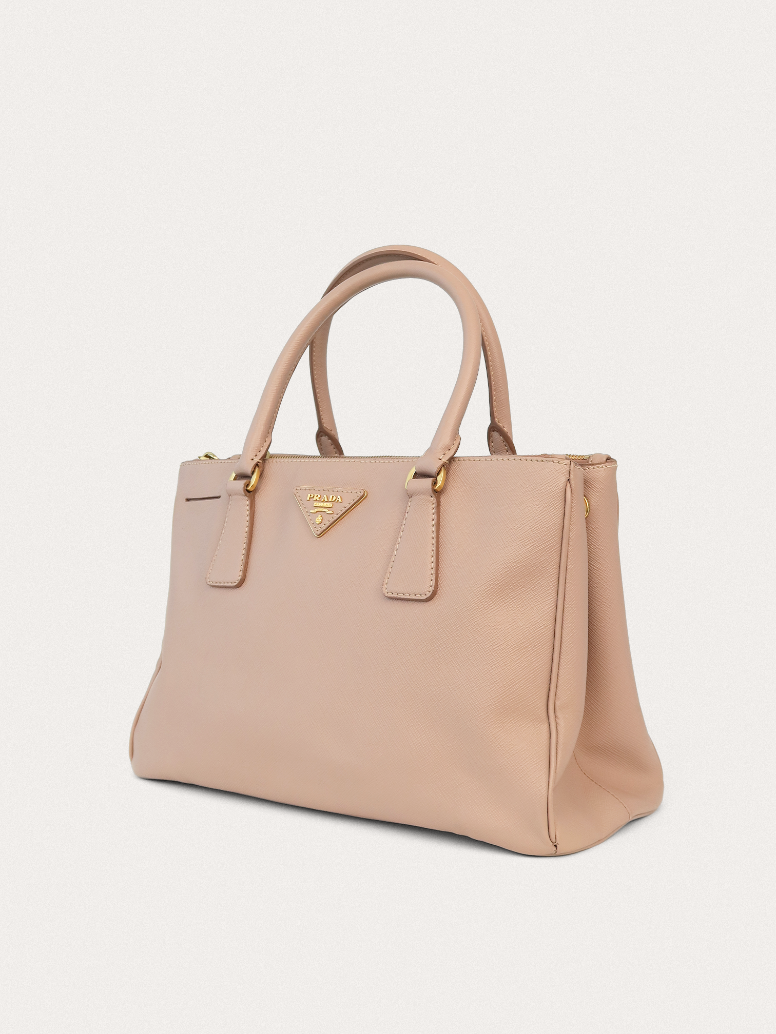 Prada Galleria - Master