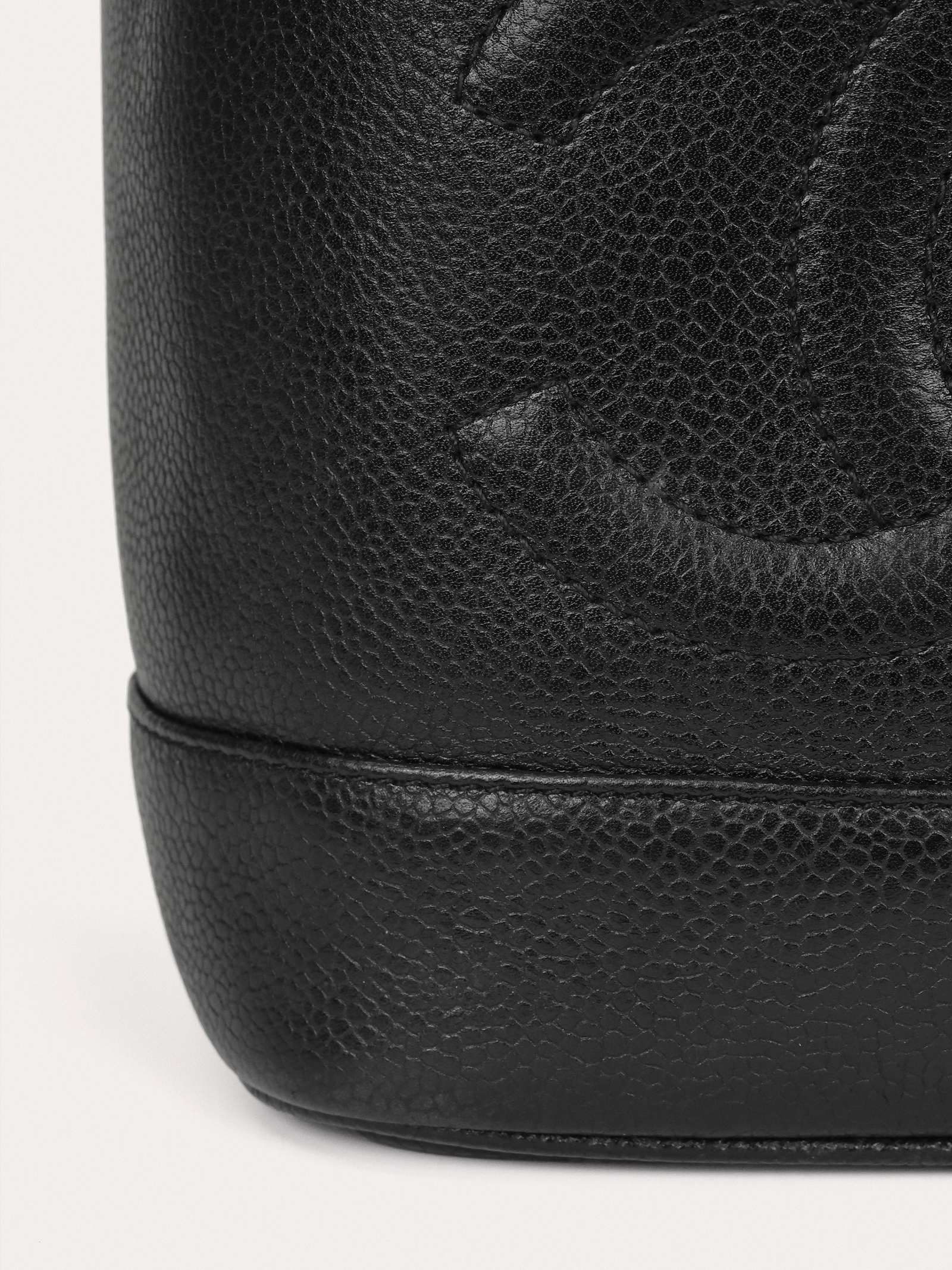 Chanel Vanity - Master