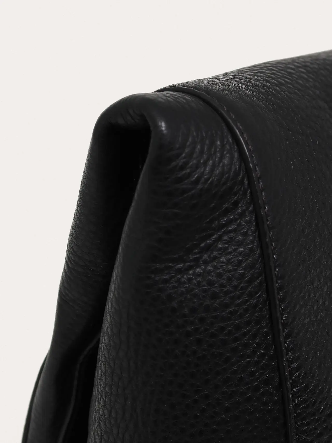 Alix Zip Clutch - Master