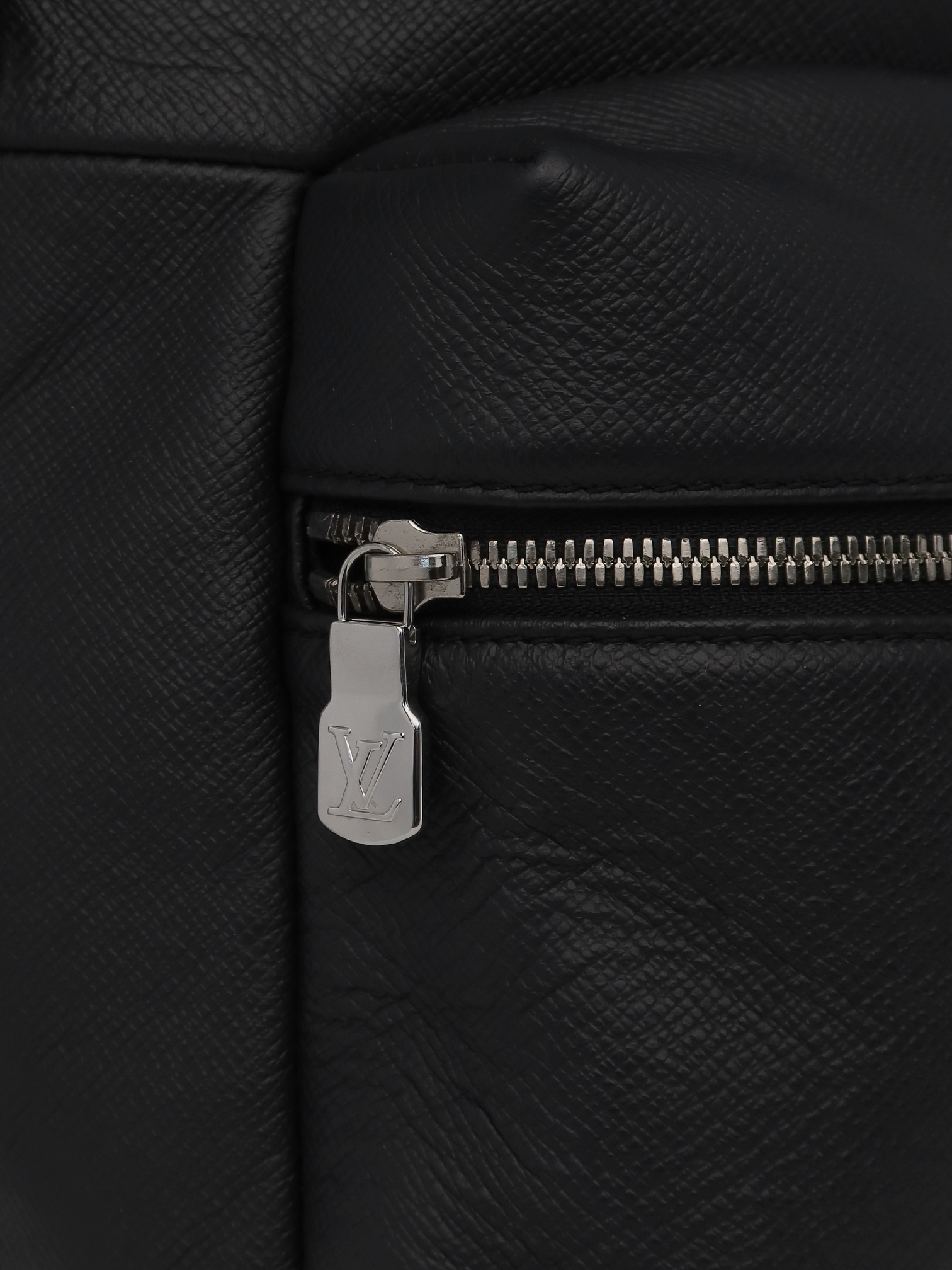 Louis Vuitton Discovery - Master