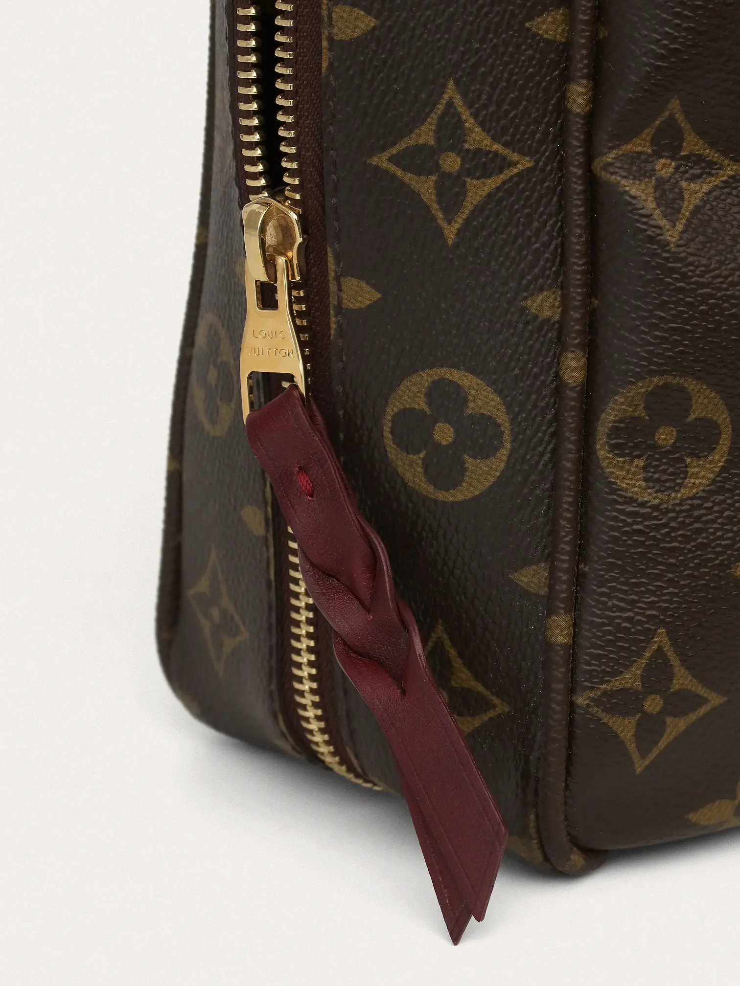 Louis Vuitton Bequia Porte Documents Vertical - Master